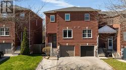 579 BONDI AVENUE  Newmarket, ON L3Y 8R7
