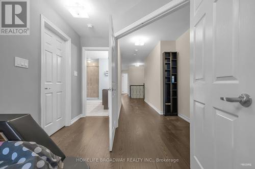 28 Paper Mills Crescent, Richmond Hill, ON - Indoor Photo Showing Other Room