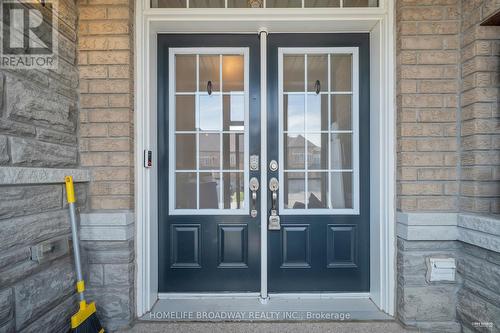 28 Paper Mills Crescent, Richmond Hill, ON - Outdoor With Exterior