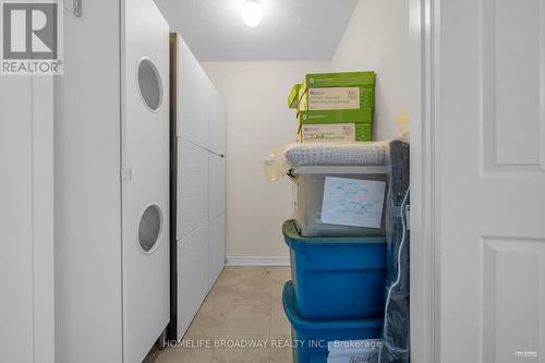 Storage room Upper floor - 28 Paper Mills Crescent, Richmond Hill, ON - Indoor Photo Showing Other Room