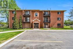 F3 - 171 EDGE HILL DRIVE Barrie, ON L4N 1L9