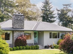 632 Lambie Dr Saanich, BC V8Z 2L8