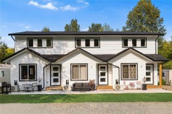 707 Kelsey Way Sayward, BC V0N 1A0