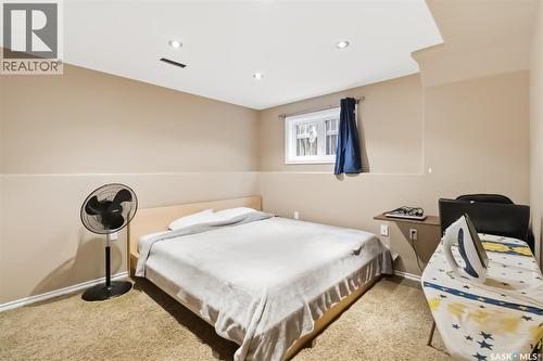 206 Brooklyn Crescent, Warman, SK - Indoor Photo Showing Bedroom