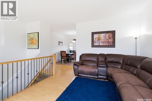 206 Brooklyn Crescent, Warman, SK - Indoor Photo Showing Living Room
