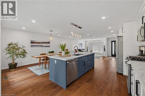 312 Faraday Court, Waterloo, ON - Indoor Photo Showing Kitchen With Stainless Steel Kitchen With Upgraded Kitchen