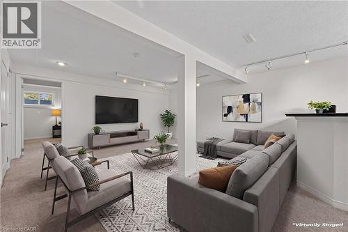 312 Faraday Court, Waterloo, ON - Indoor Photo Showing Living Room