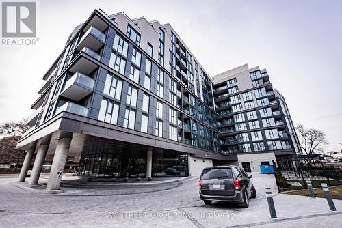 526 - 250 LAWRENCE AVENUE W  Toronto, ON M5M 1B2