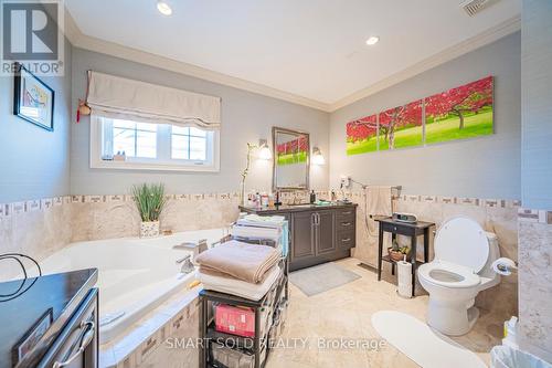 33 Earnshaw Drive, Markham, ON - Indoor Photo Showing Bathroom