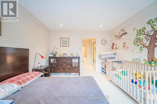 33 Earnshaw Drive, Markham, ON - Indoor Photo Showing Bedroom