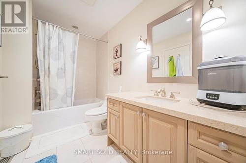 33 Earnshaw Drive, Markham, ON - Indoor Photo Showing Bathroom