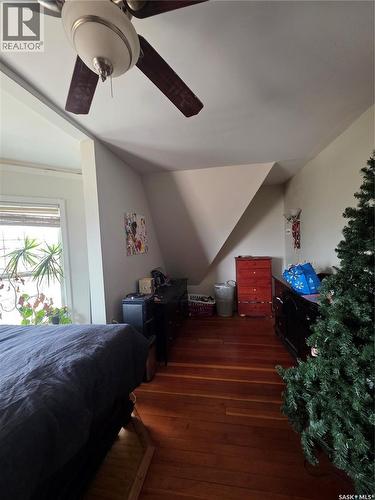 905 2Nd Street, Estevan, SK - Indoor Photo Showing Bedroom