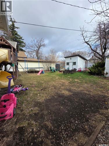 905 2Nd Street, Estevan, SK - Outdoor