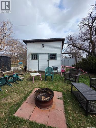 905 2Nd Street, Estevan, SK - Outdoor