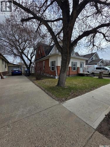 905 2Nd Street, Estevan, SK - Outdoor