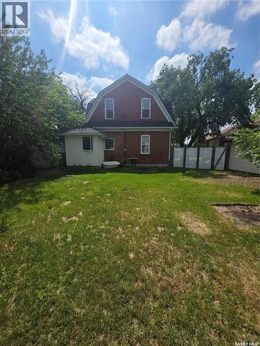 905 2Nd Street, Estevan, SK 
