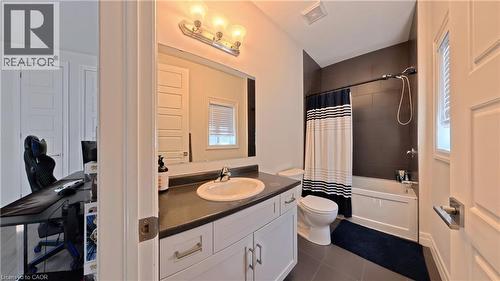102 Deer Creek Street, Kitchener, ON - Indoor Photo Showing Bathroom