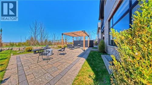 102 Deer Creek Street, Kitchener, ON - Outdoor
