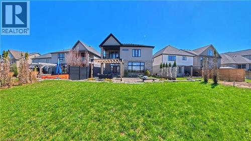 102 Deer Creek Street, Kitchener, ON - Outdoor