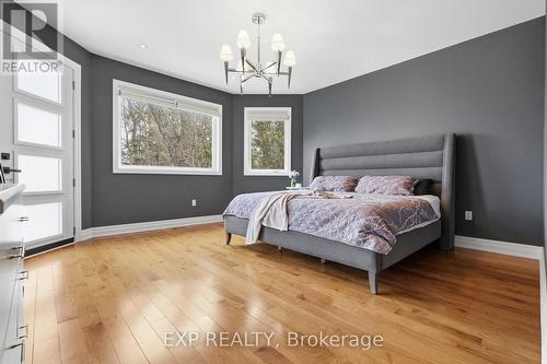583 Park Crescent, Pickering, ON - Indoor Photo Showing Bedroom
