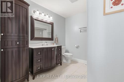 583 Park Crescent, Pickering, ON - Indoor Photo Showing Bathroom