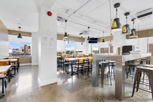Cafeteria - 400-500-5075 Rue De Sorel, Montréal (Côte-Des-Neiges/Notre-Dame-De-Grâce), QC - Indoor Photo Showing Dining Room