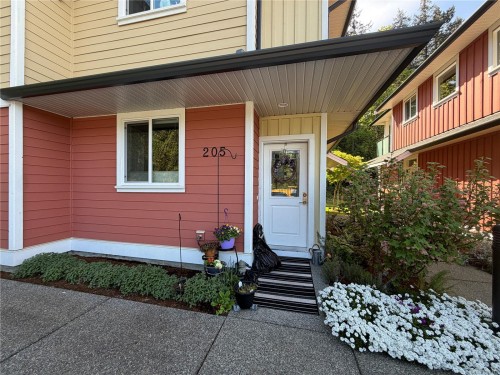#205-9880 Napier Pl, Chemainus, BC 