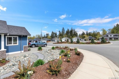 #205-9880 Napier Pl, Chemainus, BC 