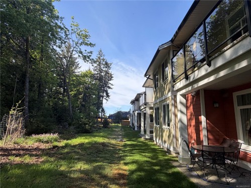 #205-9880 Napier Pl, Chemainus, BC 