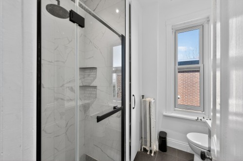 Bathroom - 162 Av. Hillside, Westmount, QC - Indoor Photo Showing Bathroom