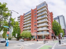 803-770 Cormorant St Victoria, BC V8W 3J3