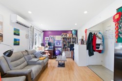 Salon - 