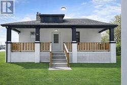 54 FERNDALE DRIVE N  Barrie, ON L4N 9V4