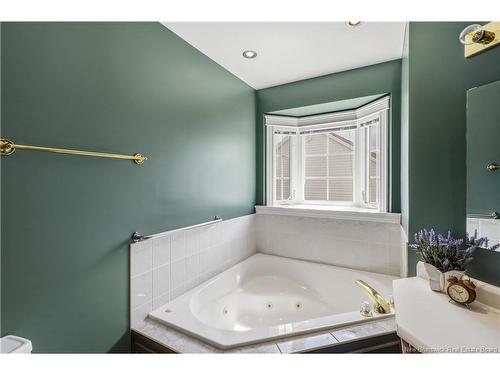 305 Douglas Ave, Fredericton, NB 