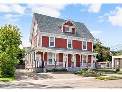 94-96-98 Botsford ST  Moncton, NB E1C 4X3