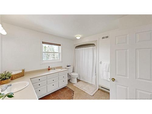 28 Kenneth Dr, Quispamsis, NB 