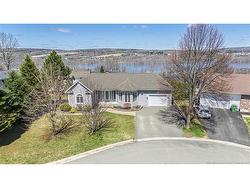 69 Thorndale CRT  Fredericton, NB E3C 1M1