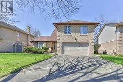 25 FARMINGTON TERRACE  London South (South L), ON N6K 3N3