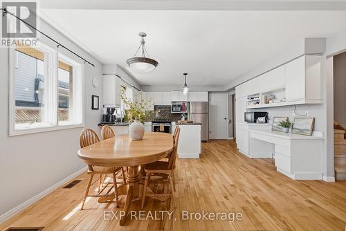 381 Timlock Place, Waterloo, ON - Indoor Photo Showing Dining Room