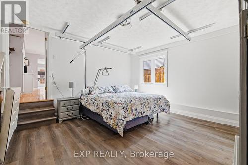 381 Timlock Place, Waterloo, ON - Indoor Photo Showing Bedroom