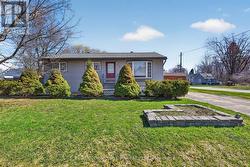 919 EIGHTH AVENUE Tay (Port Mcnicoll), ON L0K 1R0