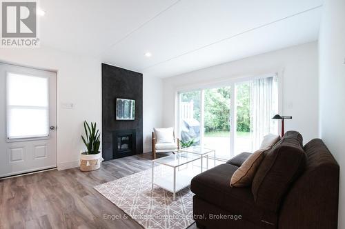 50 - 19 DAWSON DRIVE  Collingwood, ON L9Y 5B4