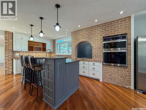 117 2Nd Street W, Frontier, SK - Indoor Photo Showing Kitchen With Upgraded Kitchen