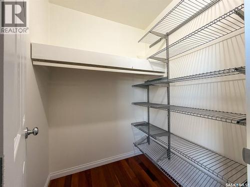 117 2Nd Street W, Frontier, SK - Indoor With Storage