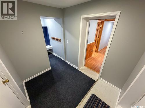 117 2Nd Street W, Frontier, SK - Indoor Photo Showing Other Room