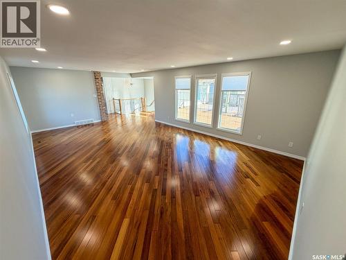 117 2Nd Street W, Frontier, SK - Indoor Photo Showing Other Room