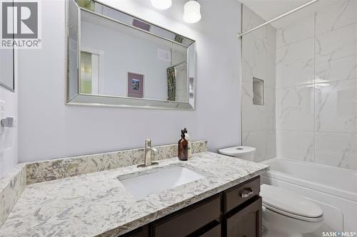 330 Stechishin Way, Saskatoon, SK - Indoor Photo Showing Bathroom