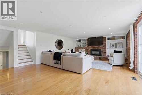 29 Melissa Crescent, Hamilton, ON - Indoor Photo Showing Living Room With Fireplace