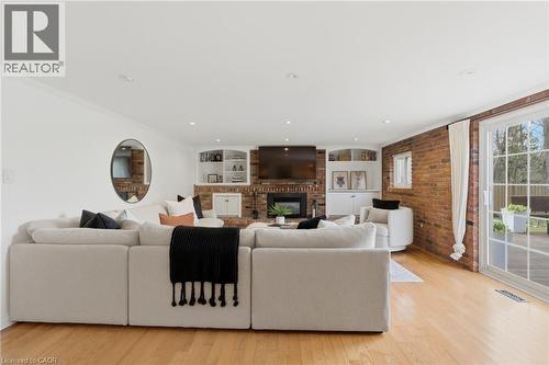 29 Melissa Crescent, Hamilton, ON - Indoor Photo Showing Living Room With Fireplace