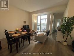 320 - 8763 BAYVIEW AVENUE  Richmond Hill, ON L4B 3V1